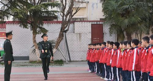 坚守信仰，做更好的自己（一个小小的梦想，一个大大的勇气）