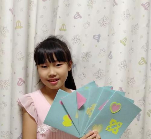 老师的爱如此温暖（一个学生与老师之间的感人故事）