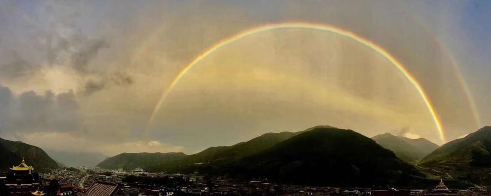 幸福的光芒（一个家庭的幸福故事）