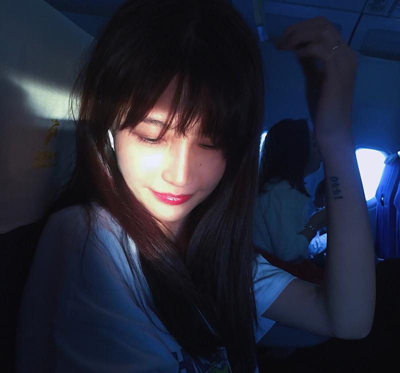 幸福的妹妹（温馨家庭中的幸福感受）