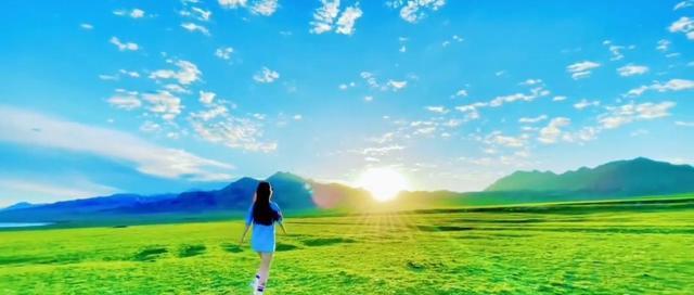 勇敢面对困难（一个勇敢的小女孩的成长故事）