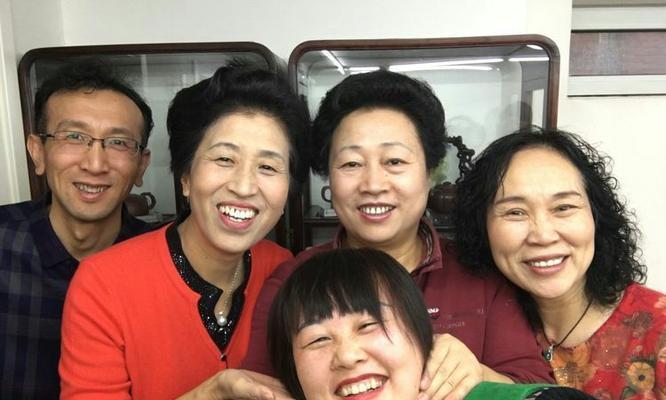 远行者的牵挂（一位旅游达人的家庭故事）