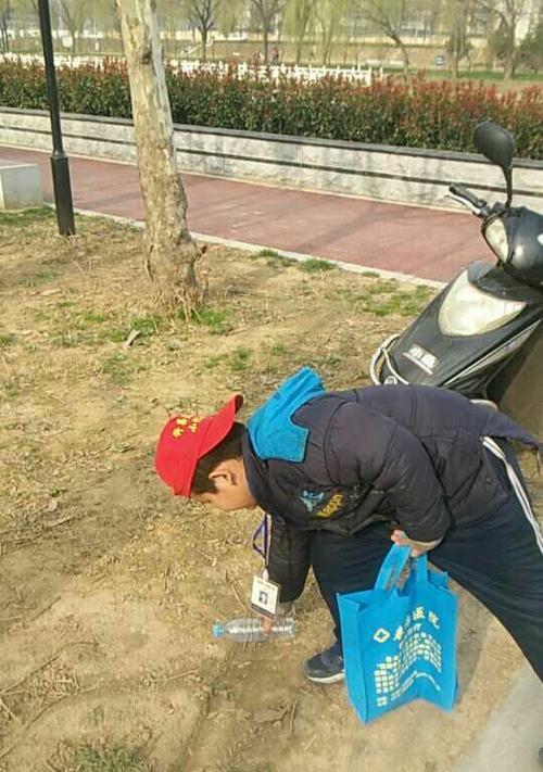 一次小小的援助，改变了他的命运（善良是生命中最美丽的底色）