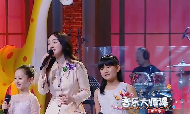 欢快气氛中的小故事（一群朋友的聚会）