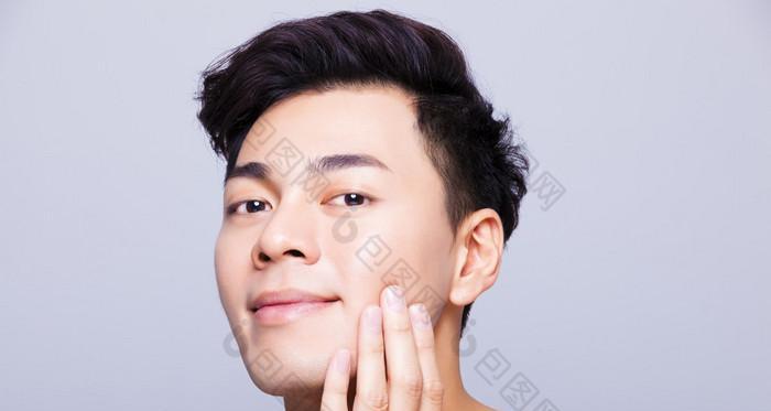 那张微笑的脸（探寻生命的真谛）