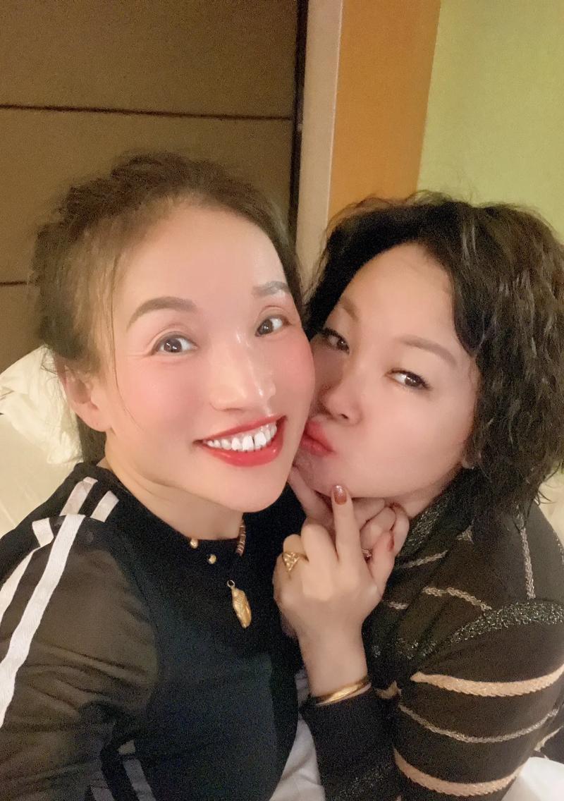 笑脸如花，世界更美（年轻人的梦想）