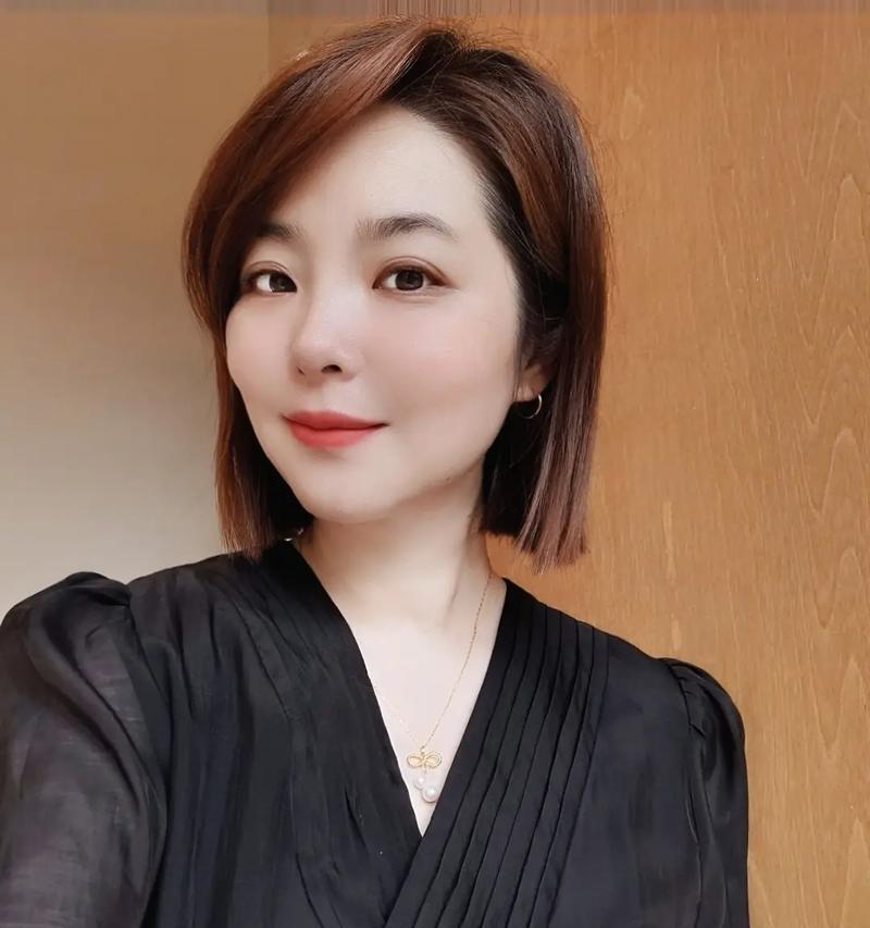 奋勇前进，攀登人生巅峰（无畏挑战，踏上成功之路）